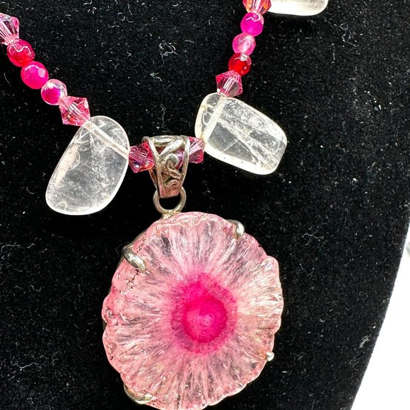16" Pink Quartz Geode Gemstone Beaded Necklace and Earrings - Picture 3 of 17